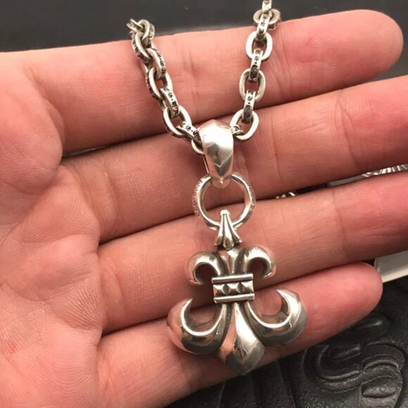 Chrome Heart Teardrop Pendant Necklace - Picture 1 of 9